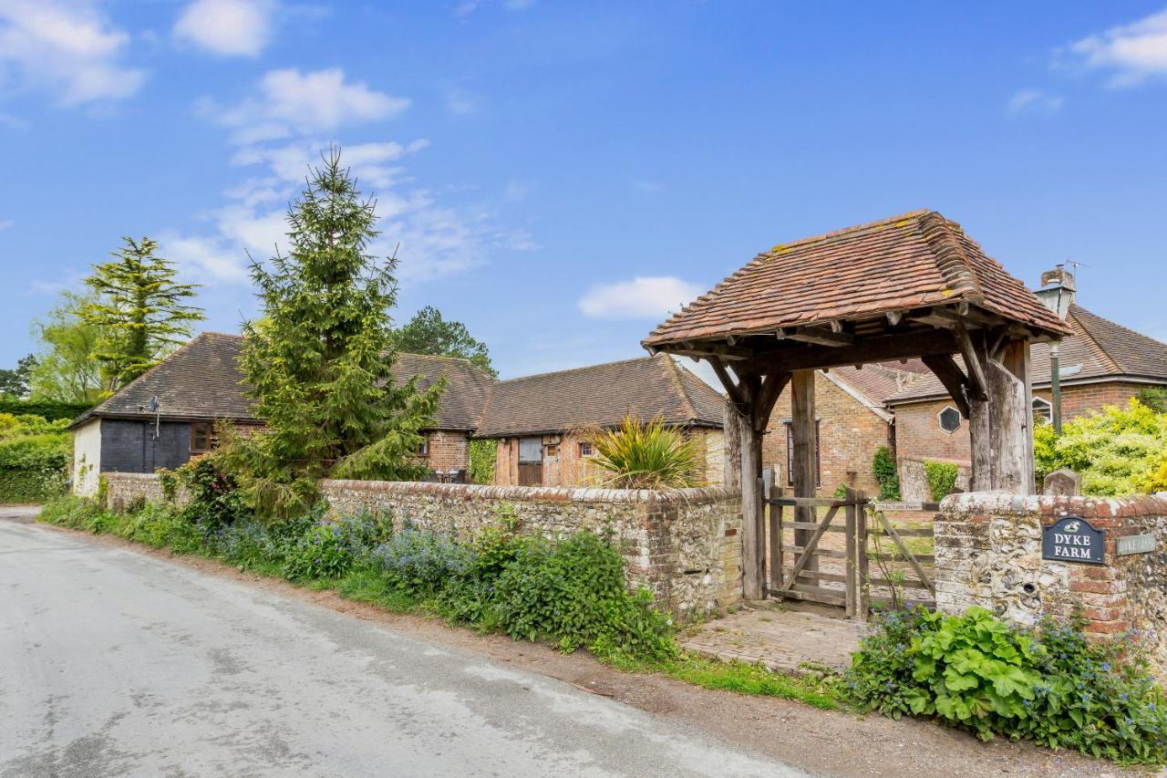 Dyke Farm Barn Near Brighton By Huluki Sussex Stays ภายนอก รูปภาพ